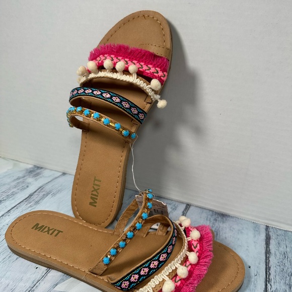 Adorable Bohemian Beach Sandal🏝 - Picture 4 of 6
